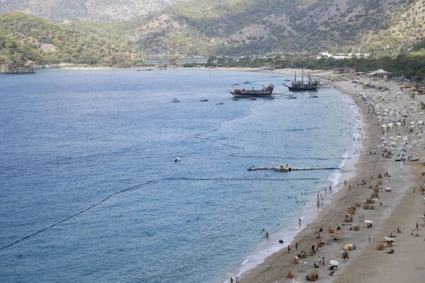 Fethiye ve Marmaris sahillerinde yoğunluk! Fethiye ve Marmaris sahillerinde yoğunluk!