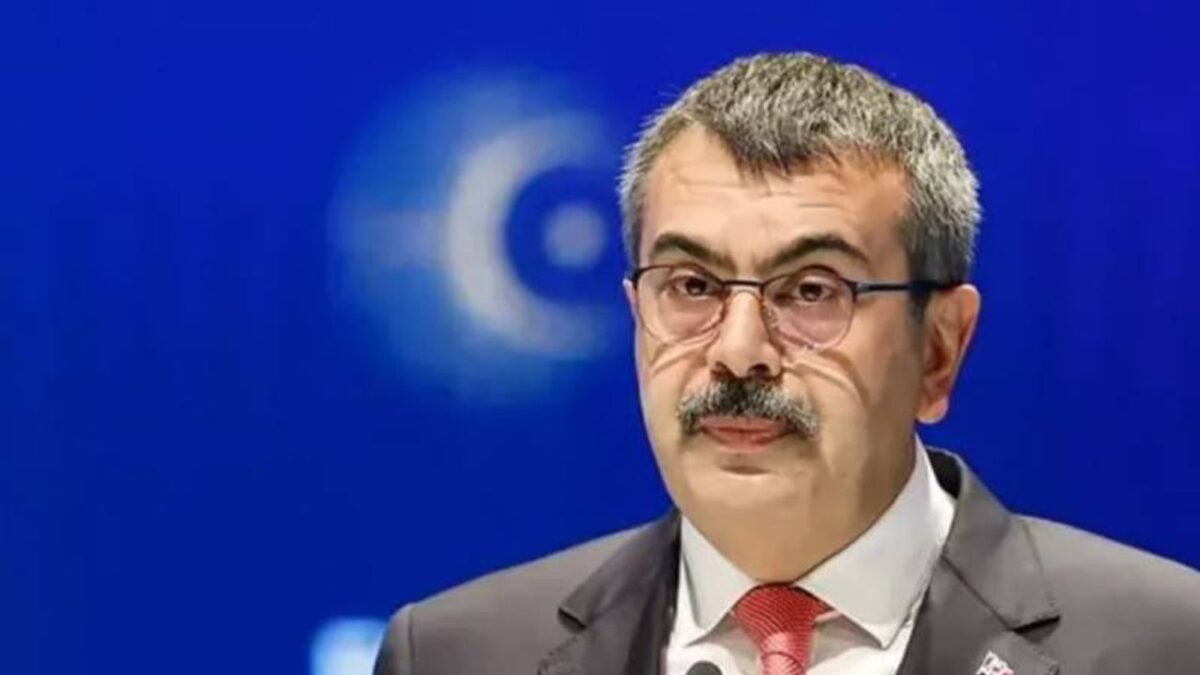 Milli Eğitim Bakanı Tekin açıkladı: 12 yıllık zorunlu eğitim kısalıyor! Milli Eğitim Bakanı Tekin açıkladı: 12 yıllık zorunlu eğitim kısalıyor!