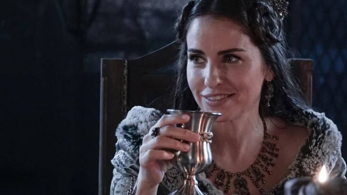 Aslı Tandoğan: Köydekiler de estetik yaptırabilir