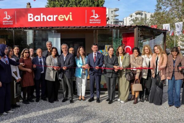 Bayraklı’da “Bahar Evi” kapılarını açtı Bayraklı’da “Bahar Evi” kapılarını açtı