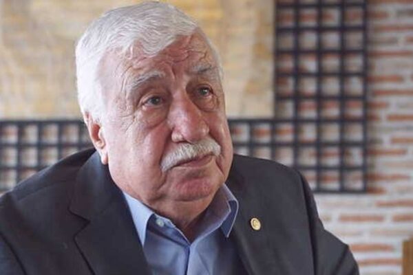 Usta oyuncu Ahmet Gülhan hayatını kaybetti
