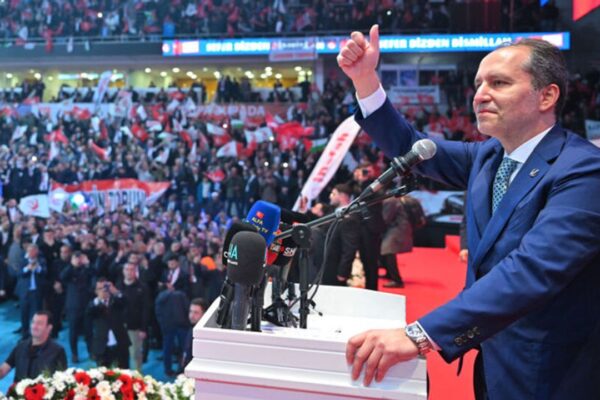 Erbakan: Yeniden büyük Türkiye’yi kuracağız Erbakan: Yeniden büyük Türkiye’yi kuracağız