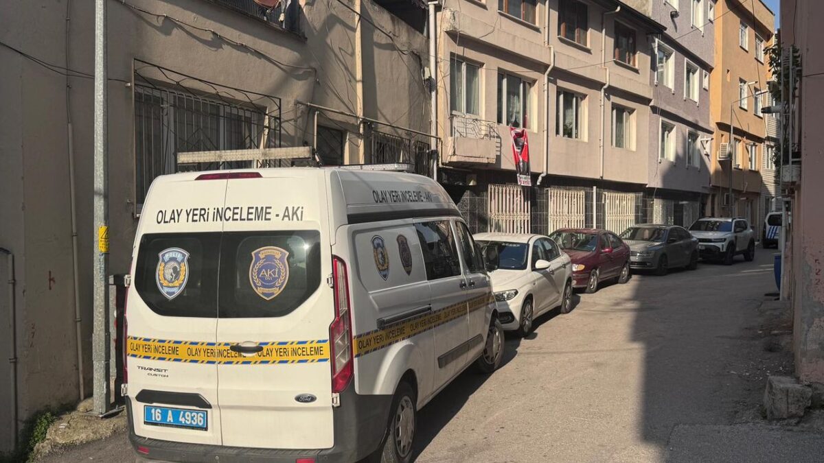 Sevgili dehşeti: 75 bıçak darbesiyle katledildi! Sevgili dehşeti: 75 bıçak darbesiyle katledildi!
