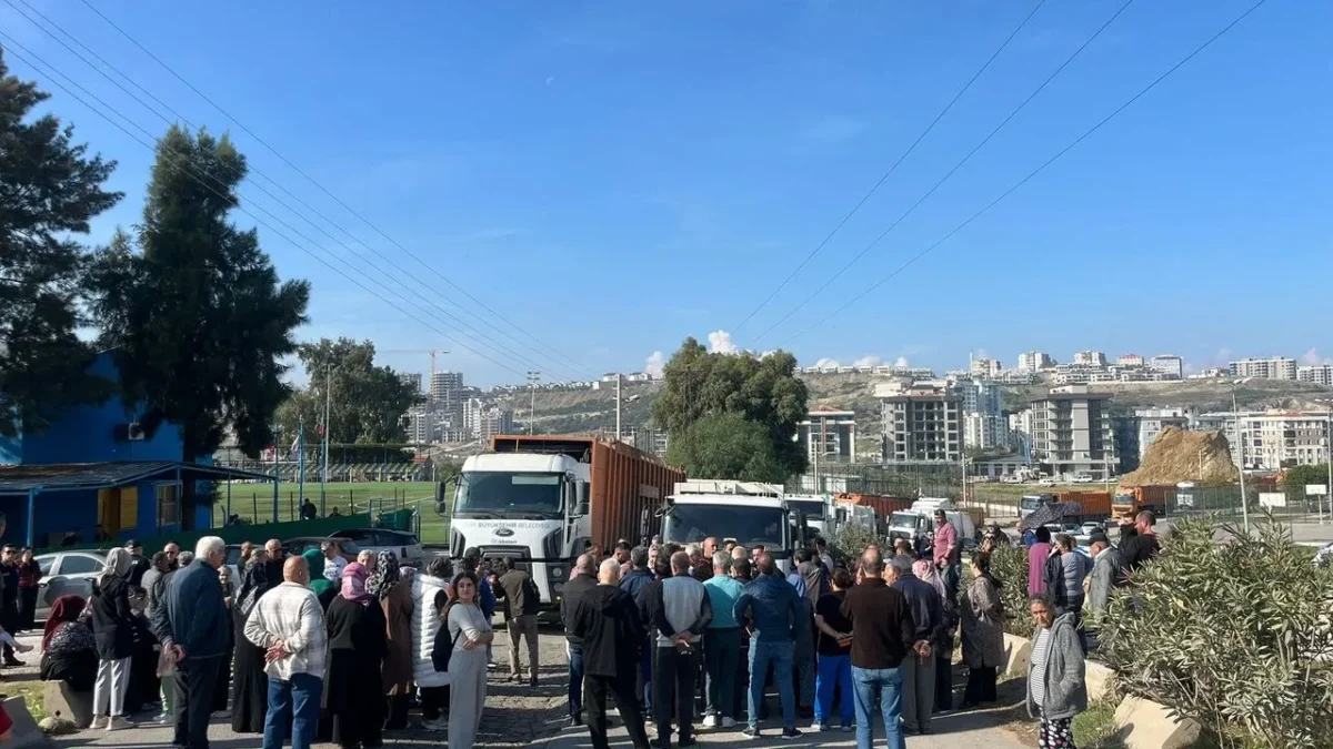 AK Parti’den ‘Harmandalı’ kararına tepki: Kendi çöpümüzü çöplüğümüze dökemiyoruz
