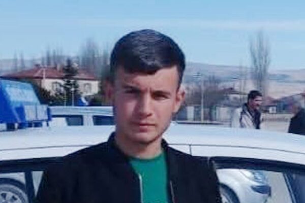 Kahreden son… 20 yaşındaki genç can verdi! Kahreden son… 20 yaşındaki genç can verdi!