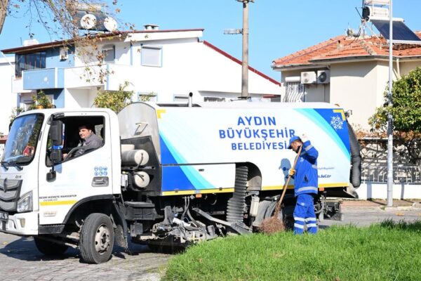 Aydın Büyükşehir’den Kuşadası’na pırıl... Aydın Büyükşehir’den Kuşadası’na pırıl...