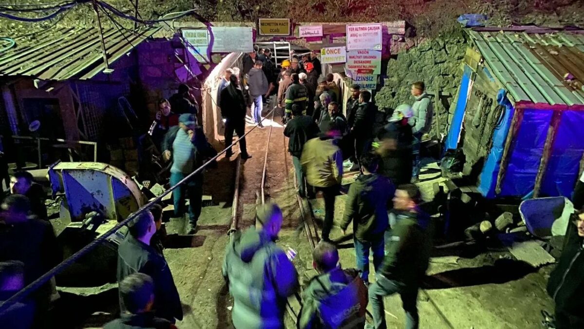 Madende zehirlenen işçi sayısı 15’e yükseldi Madende zehirlenen işçi sayısı 15’e yükseldi
