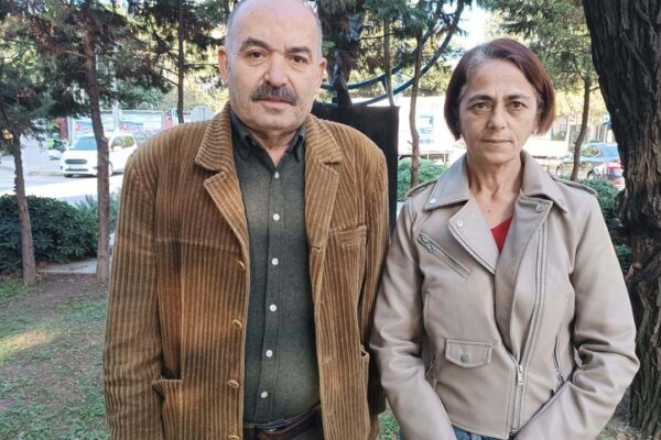 İzmirli çifti 300 bin avro dolandırdı… Sanığ... İzmirli çifti 300 bin avro dolandırdı… Sanığ...