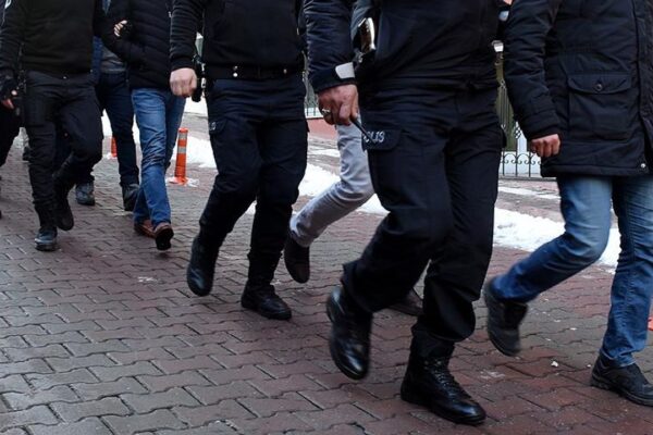 Silah kaçakçılığı operasyonu: 9 şüpheli yakalandı