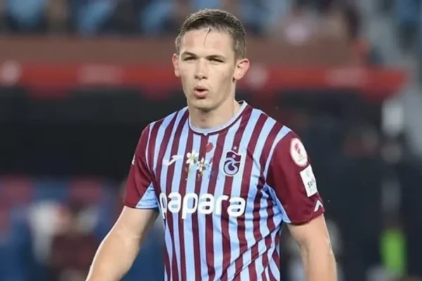 Trabzonspor’da ayrılık resmileşti: İşte bons... Trabzonspor’da ayrılık resmileşti: İşte bons...