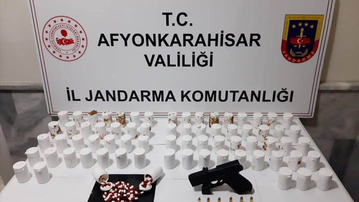 Afyonkarahisar’da uyuşturucu operasyonu Afyonkarahisar’da uyuşturucu operasyonu