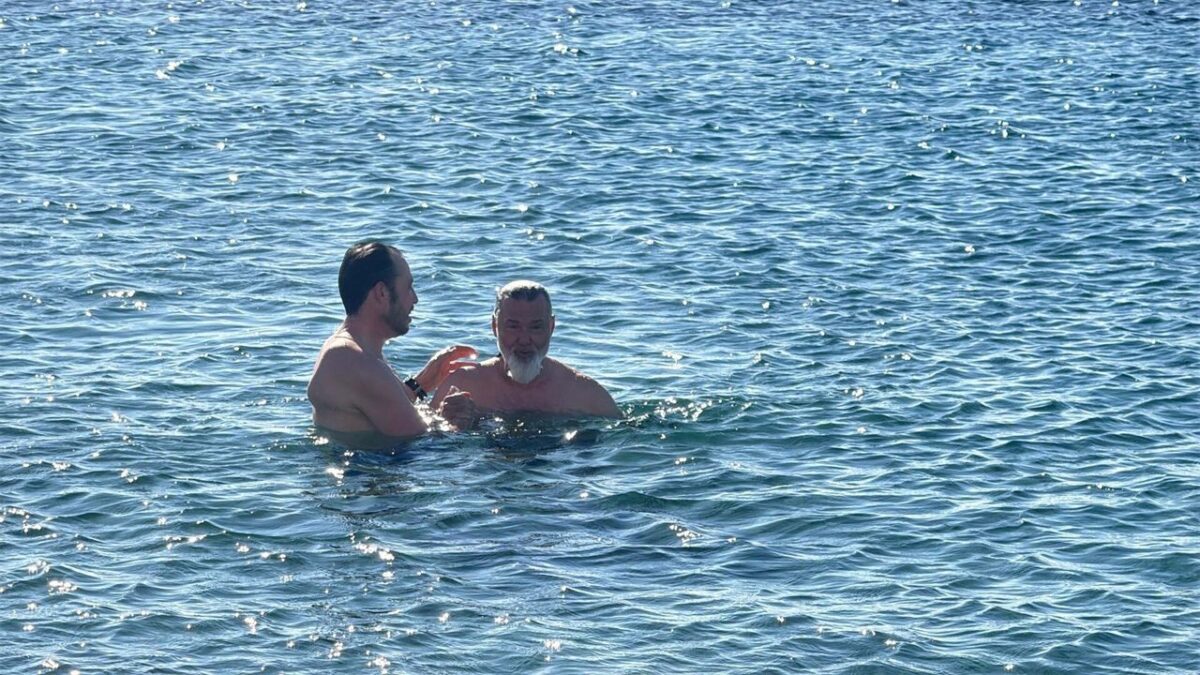 Bodrum ve Milas’ta yeni yılın ilk gününde deniz keyfi