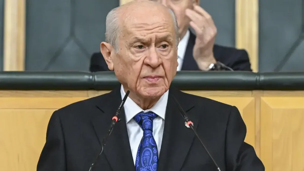 Bahçeli’den 8 maddelik yol haritası: “Suriye’de Kürtler başka SDG başkadır” Bahçeli’den 8 maddelik yol haritası: “Suriye’de Kürtler başka SDG başkadır”