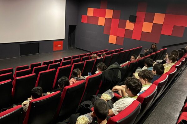 Seferihisarlı çocuklar sinema ile tanıştı!