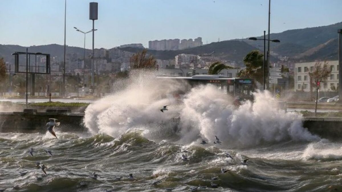 İzmir için ‘sarı’ uyarı… Saatteki hızı 70 kilometreye kadar çıkacak!