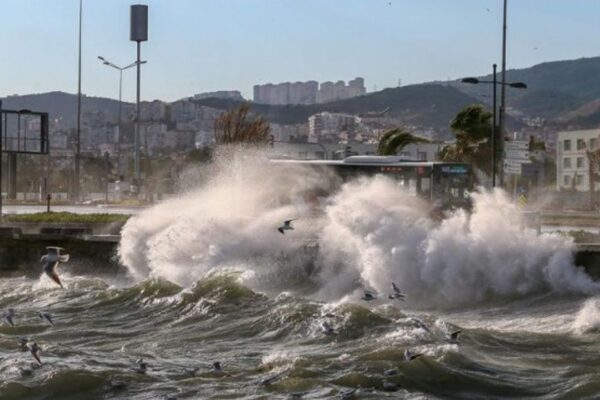 İzmir için ‘sarı’ uyarı… Saattek... İzmir için ‘sarı’ uyarı… Saattek...