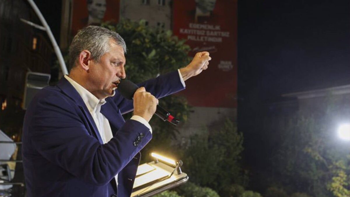 Özel’den Erdoğan’ın Venezuela sessizliğine sert tepki Özel’den Erdoğan’ın Venezuela sessizliğine sert tepki