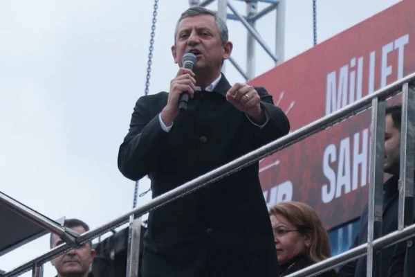 Özel’den Erdoğan’a: Herkes sorumluluğu... Özel’den Erdoğan’a: Herkes sorumluluğu...