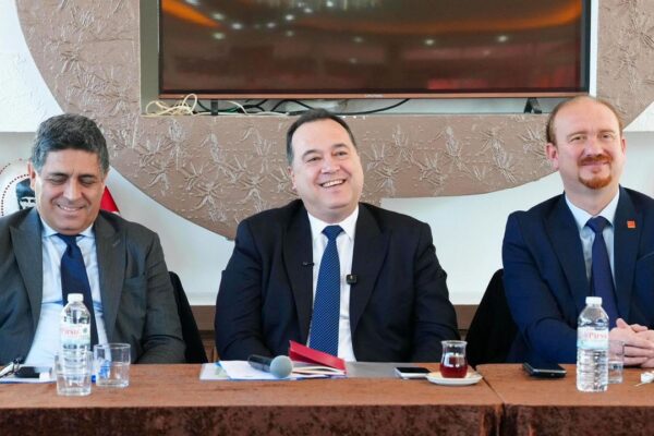 Başkan Dutlulu: Tek derdim Manisa’ya hizmet etmek Başkan Dutlulu: Tek derdim Manisa’ya hizmet etmek