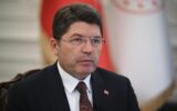 Bakan Tunç: Milletimiz eser siyasetine bakar