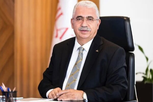 İş insanı Ahmet Ahlatcı hakkında yurt dışına çıkış...
