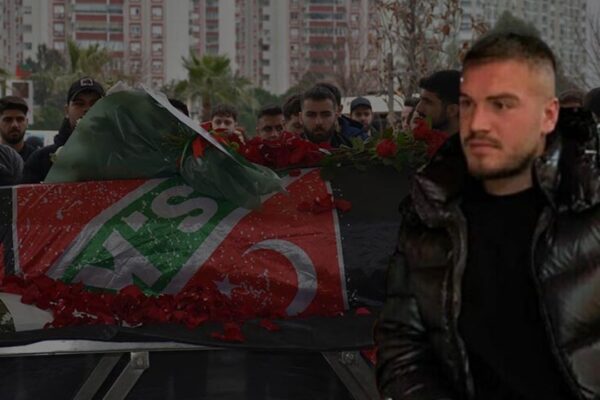 Kazada ölen taraftar, Karşıyaka bayrağı ile uğurla...