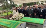 Evlerinde öldürülmüş halde bulunan çift, toprağa verildi Evlerinde öldürülmüş halde bulunan çift, toprağa verildi