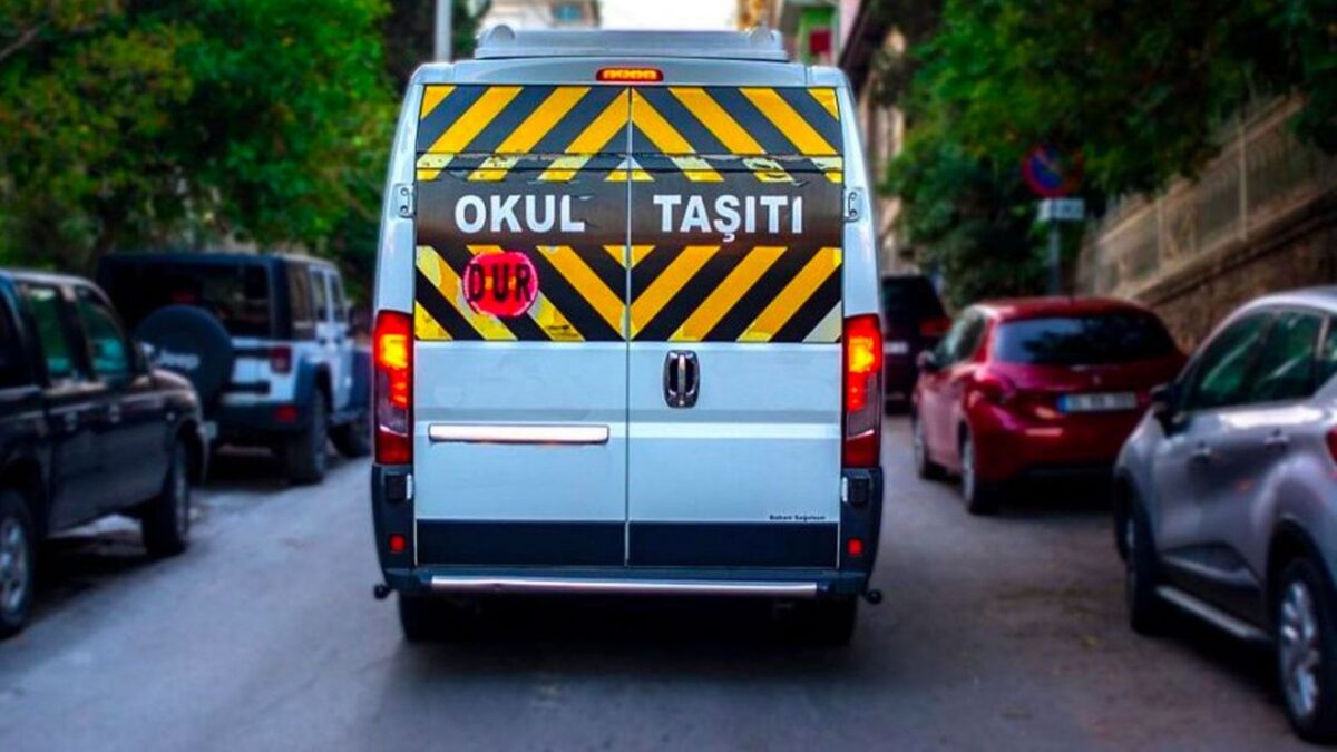 İzmir’de servislere zam komisyonlardan geçti: Öğrenciye yüzde 5, personele yüzde 15!