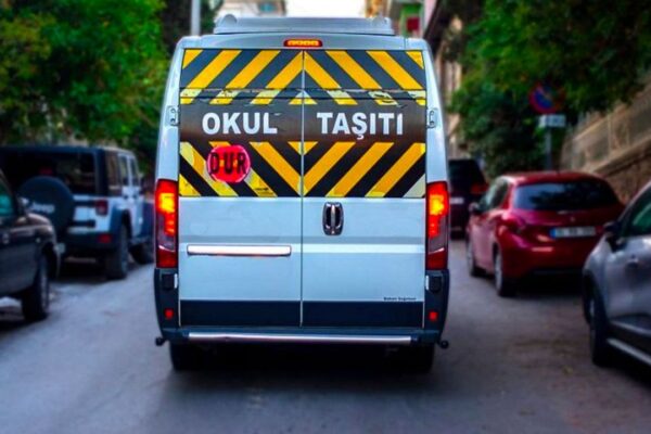 İzmir’de servislere zam komisyonlardan geçti: Öğre...