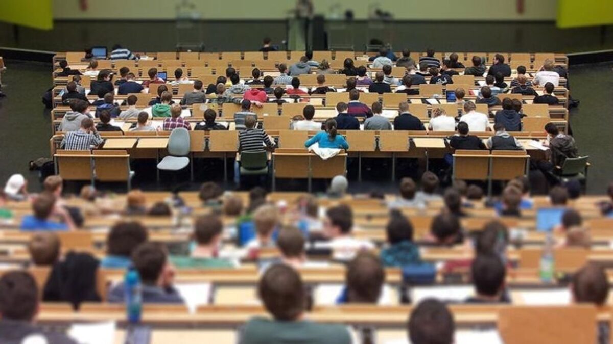 YÖK’ten diploma kararı: Binlerce öğrenciyi ilgilendiriyor YÖK’ten diploma kararı: Binlerce öğrenciyi ilgilendiriyor