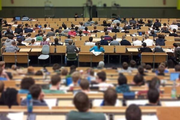 YÖK’ten diploma kararı: Binlerce öğrenciyi i...