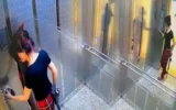 Yer: İstanbul… Eski sevgilisinin evine tüfekle saldırdı! Yer: İstanbul… Eski sevgilisinin evine tüfekle saldırdı!
