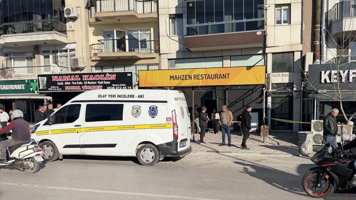 Kanlı hesaplaşma… 2 ölü, 3 tututklama! Kanlı hesaplaşma… 2 ölü, 3 tututklama!