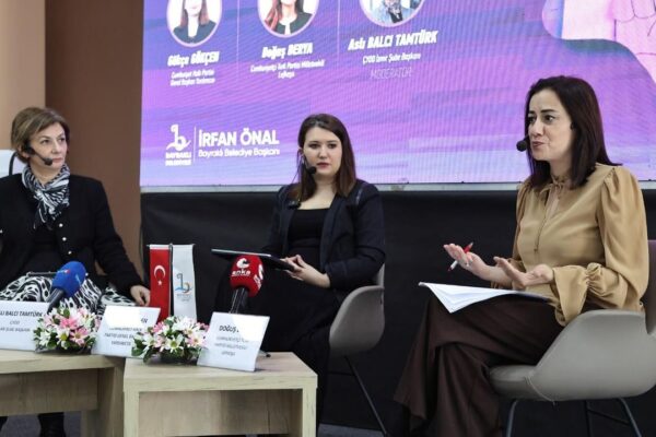 Bayraklı’da “Kadın Emeği ve Toplumsal Dönüşüm” bul...