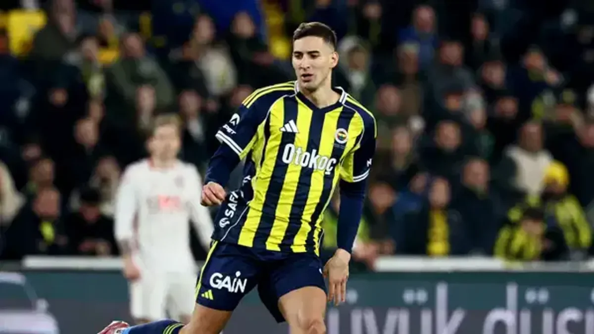 Taraftarlar tepki göstermişti… Fenerbahçe, Mert Müldür için harekete geçti!