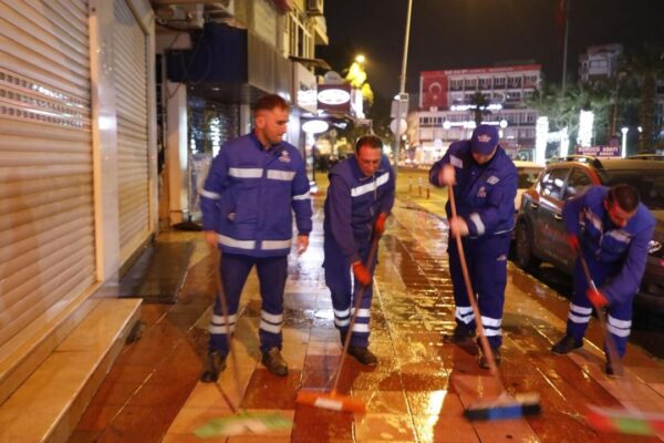 Aydın’ın dört bir yanında temizlik çalışmaları sür...