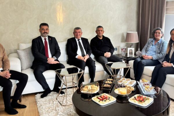 Özel’den Günay’a ziyaret!