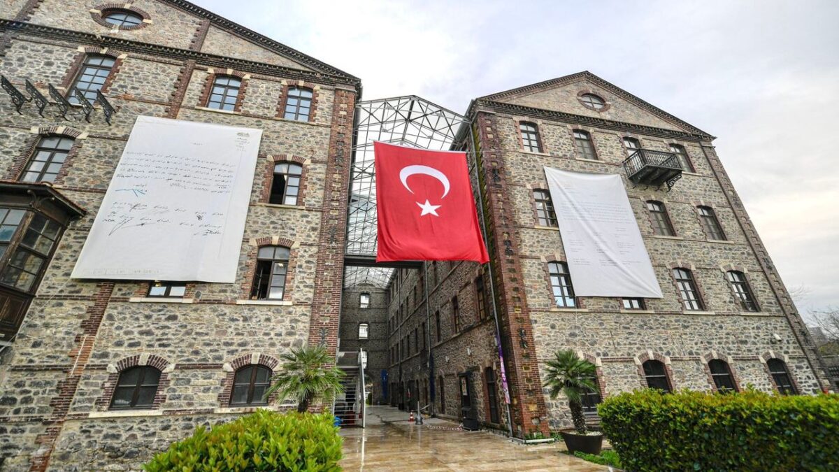 Meslek Fabrikası için tahliye tebliği: Pazartesine kadar boşaltın!