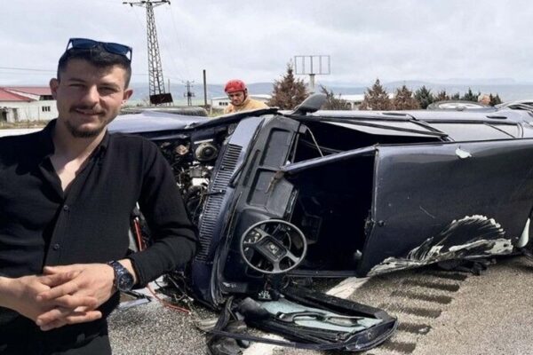 Kahreden kaza: Takla atan otomobilin sürücüsü öldü...