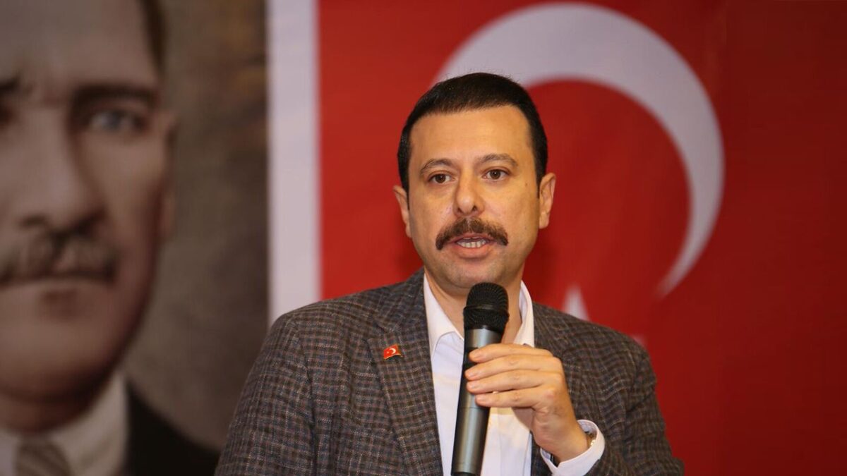 AK Partili Kaya’dan Başkan Tugay’a zehir zemberek sözler: Bu mesele kişilik ve karakter meselesi! AK Partili Kaya’dan Başkan Tugay’a zehir zemberek sözler: Bu mesele kişilik ve karakter meselesi!