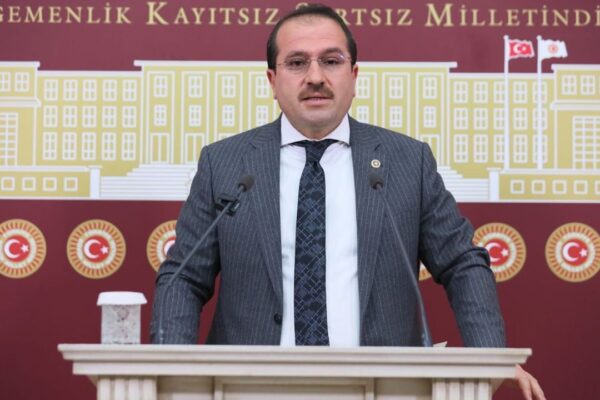 AK Partili Kırkpınar’dan Tugay’a sert yanıt: Yukar...