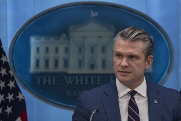 ABD Savunma Bakanı: Trump İran’a acıdı