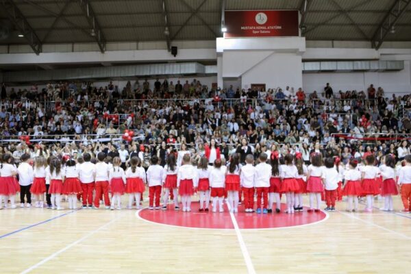 Bayraklı’da 23 Nisan coşkusu başladı!