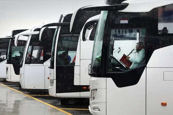 Bayram öncesi otobüs fiyatlarına dev zam! Bayram öncesi otobüs fiyatlarına dev zam!