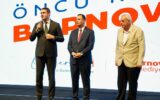AK Parti’den Bornova’nın 2 yıllık sunumuna ‘bankamatik’ göndermesi! AK Parti’den Bornova’nın 2 yıllık sunumuna ‘bankamatik’ göndermesi!