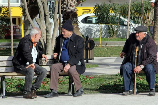 Yaşlılık sigortası başlıyor Yaşlılık sigortası başlıyor