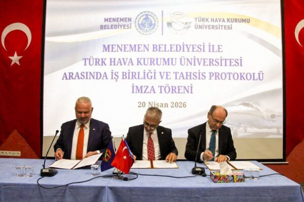 İmzalar atıldı: Menemen’e ikinci üniversite! İmzalar atıldı: Menemen’e ikinci üniversite!