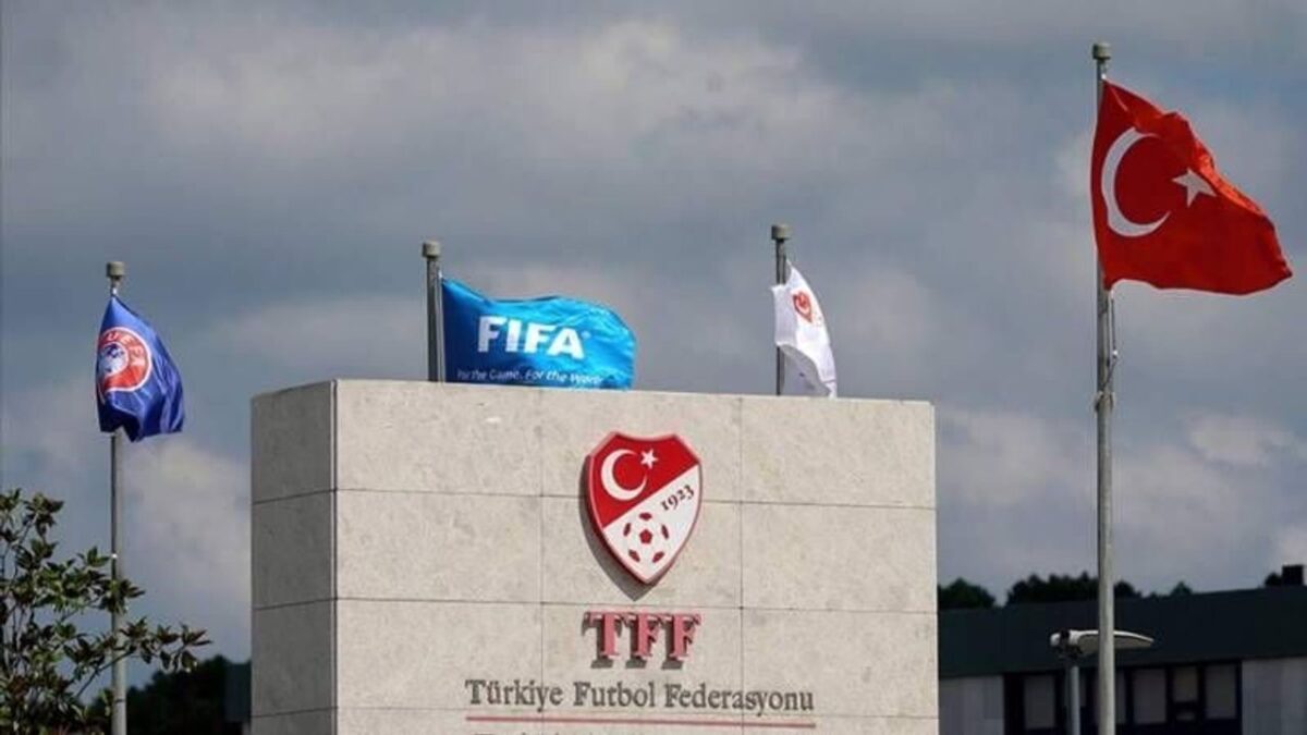 PFDK’den 7 Süper Lig kulübüne para cezası PFDK’den 7 Süper Lig kulübüne para cezası