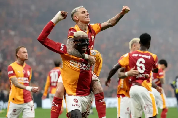 Manchester United’ın eski yıldızından Victor... Manchester United’ın eski yıldızından Victor...