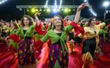 Gaziemirliler baharı coşkuyla karşıladı Gaziemirliler baharı coşkuyla karşıladı